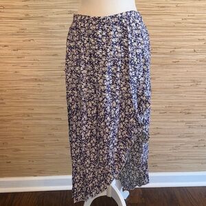 Elings large Floral Print Blue and White Lined Midi Skirt EUC!